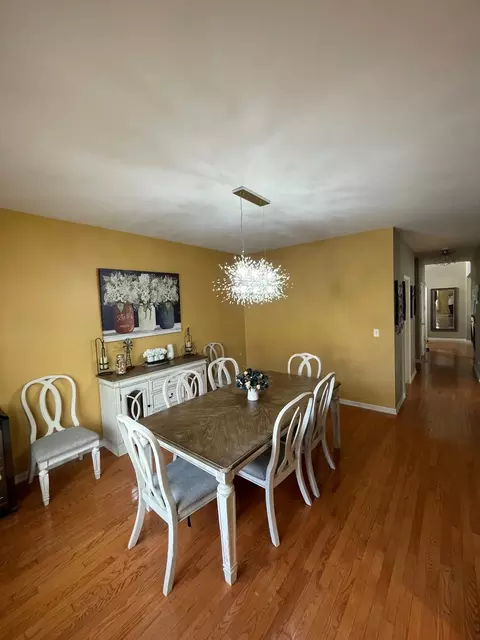 Dining - 186 Sunflower Ln, Bartlett, IL 60103 photo 1 of 2