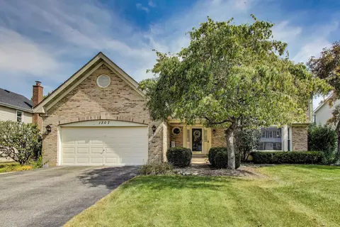 1307 Saddlebrook Rd, Bartlett, IL 60103