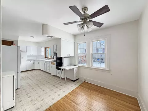 Kitchen - 727 E Garden St, Freeport, IL 61032 photo 1 of 2