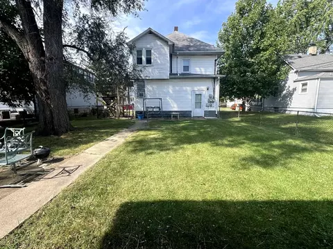 Exterior - 242 S Fraser Ave, Kankakee, IL 60901 photo 2 of 3