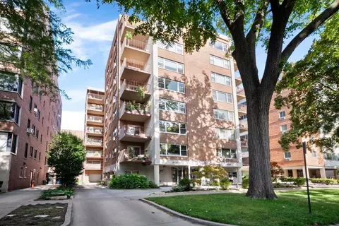 1508 Hinman Ave #1A, Evanston, IL 60201