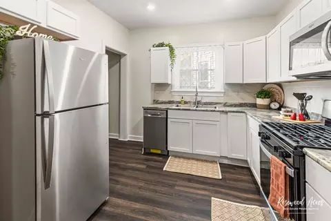 Kitchen - 837 S 4th Ave, Kankakee, IL 60901 photo 2 of 2