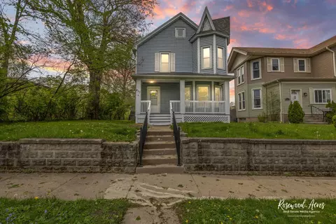 Exterior - 837 S 4th Ave, Kankakee, IL 60901 photo 3 of 3