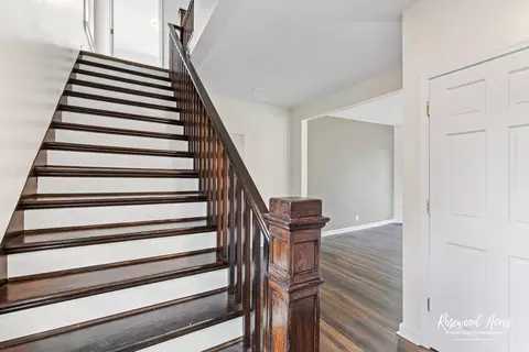 Entry Way - 837 S 4th Ave, Kankakee, IL 60901 photo 2 of 3