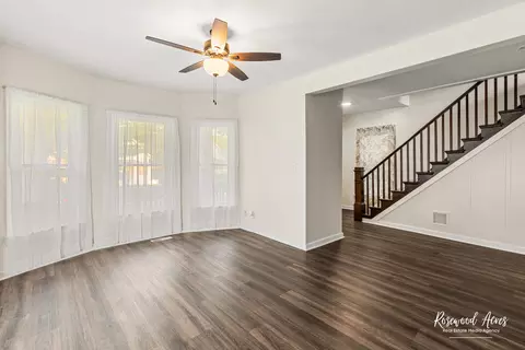 Living - 837 S 4th Ave, Kankakee, IL 60901 photo 1 of 4