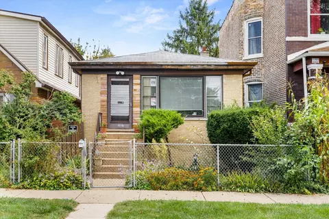 905 N Harding Ave, Chicago, IL 60651
