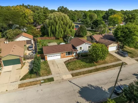 View/Area - 1002 N Fell Ave, Normal, IL 61761 photo 1 of 4