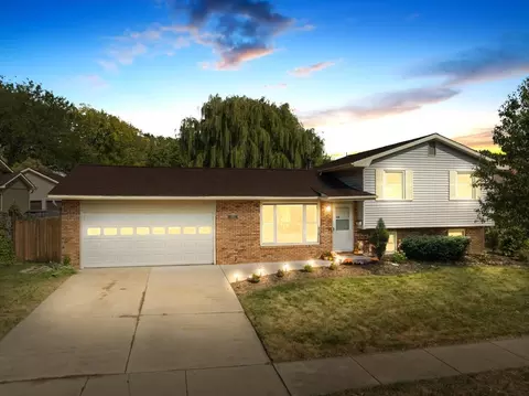 1002 N Fell Ave, Normal, IL 61761