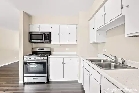 Kitchen - 1403 May Ave, Johnsburg, IL 60051 photo 3 of 3