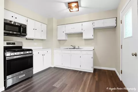 Kitchen - 1403 May Ave, Johnsburg, IL 60051 photo 1 of 3