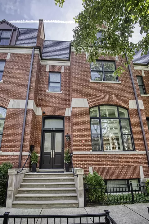 505 W Menomonee St, Chicago, IL 60614