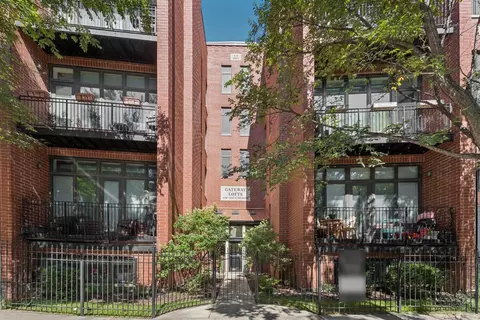 1738 W Belmont Ave #1R, Chicago, IL 60657