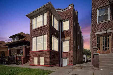 2542 E 73rd St, Chicago, IL 60649 photo 1