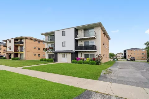 7306 W 86th St #3B, Bridgeview, IL 60455