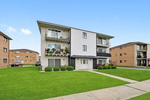 7306 W 86th St #3B, Bridgeview, IL 60455 photo 2