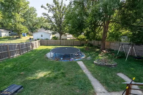 Exterior - 807 E Wood St, Bloomington, IL 61701 photo 6 of 8