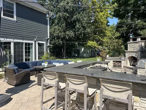 2112 Dewes St, Glenview, IL 60025 photo 25