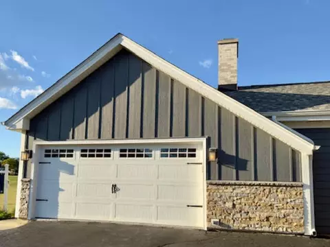 1572 Clemson Dr, Naperville, IL 60565 photo 3