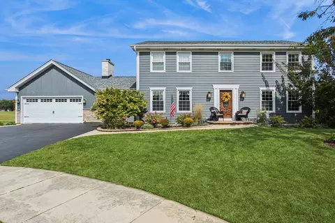 1572 Clemson Dr, Naperville, IL 60565