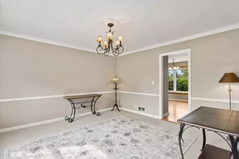 1572 Clemson Dr, Naperville, IL 60565 photo 9
