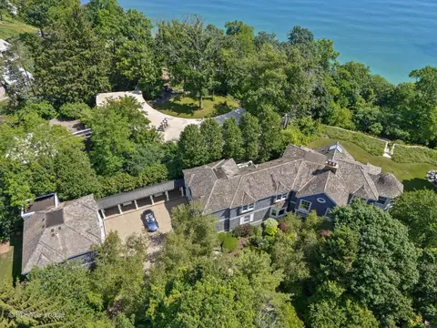 55 Prospect Ave, Highland Park, IL 60035