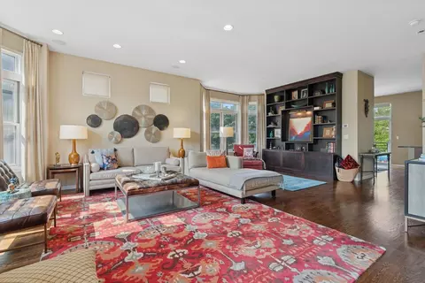 Living - 743 W 15th St, Chicago, IL 60607 photo 8 of 9