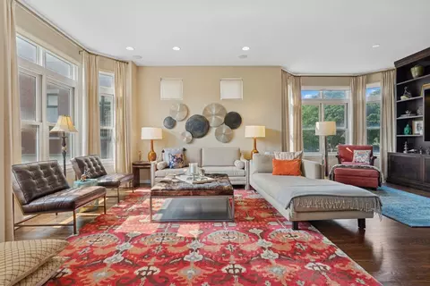 Living - 743 W 15th St, Chicago, IL 60607 photo 7 of 9
