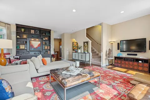 Living - 743 W 15th St, Chicago, IL 60607 photo 9 of 9