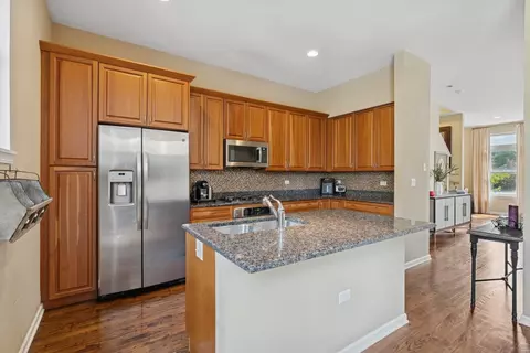 Kitchen - 743 W 15th St, Chicago, IL 60607 photo 2 of 2