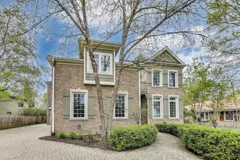 628 Greenwood Rd, Northbrook, IL 60062