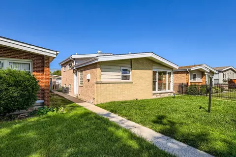 9328 S Parnell Ave, Chicago, IL 60620