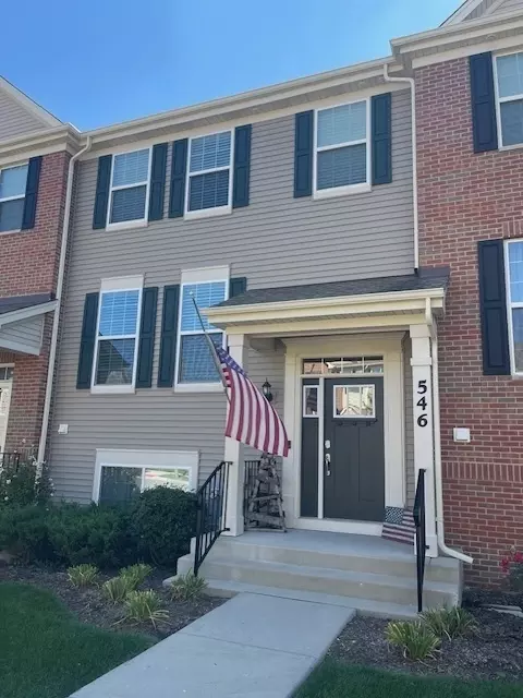 546 Cimmaron Cir, Crystal Lake, IL 60012