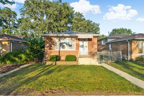 12915 S Houston Ave, Chicago, IL 60633