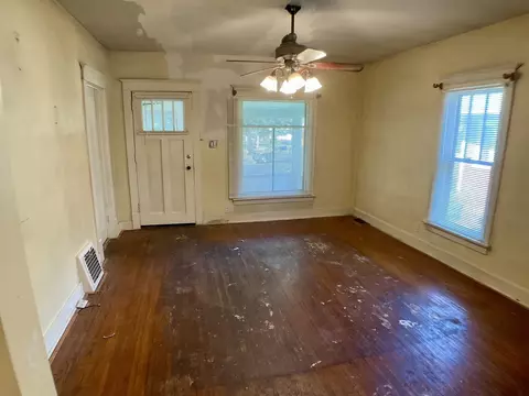 Living - 311 W Chippewa St, Dwight, IL 60420 photo 1 of 2