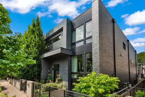 1622 N Wolcott Ave, Chicago, IL 60622