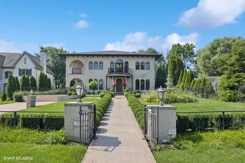 818 W 58th St, Hinsdale, IL 60521