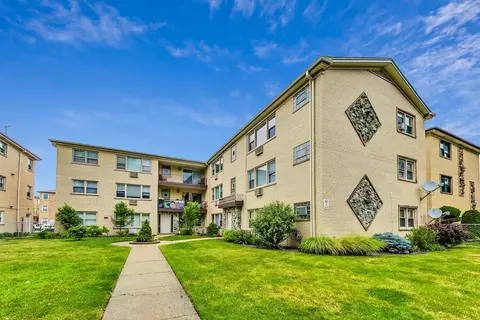 8544 W Rascher Ave #3E, Chicago, IL 60656