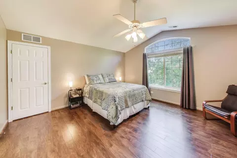 933 Parkhill Cir, Aurora, IL 60502 photo 8