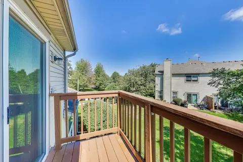 933 Parkhill Cir, Aurora, IL 60502 photo 15