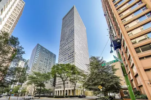 260 E Chestnut St #1509, Chicago, IL 60611