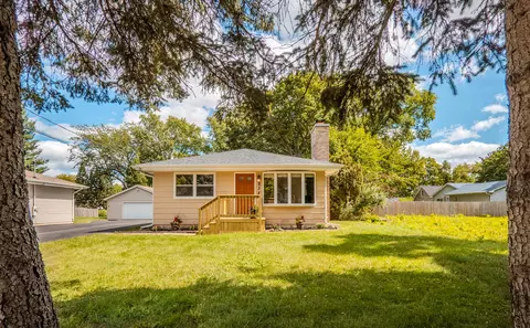 834 N Van Buren St, Batavia, IL 60510
