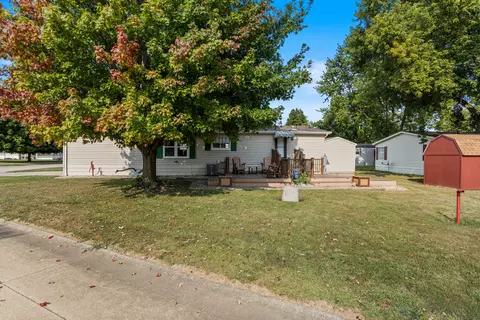 628 Williamson St, Mahomet, IL 61853