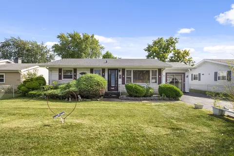 7837 W 82nd Pl, Bridgeview, IL 60455