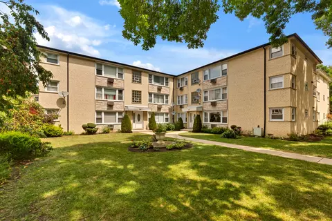 8708 W Berwyn Ave #1S, Chicago, IL 60656