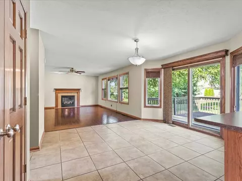 6058 Dorothy Ln, Roscoe, IL 61073 photo 17