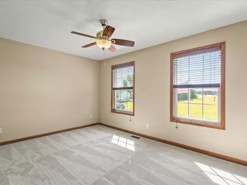 6058 Dorothy Ln, Roscoe, IL 61073 photo 24