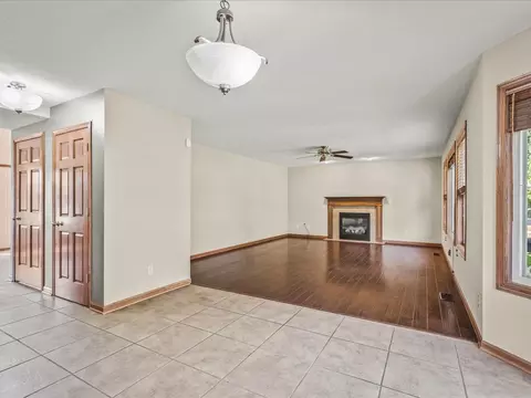 6058 Dorothy Ln, Roscoe, IL 61073 photo 18