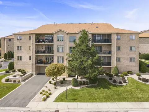 18350 Pine Ridge Dr #3D, Tinley Park, IL 60477