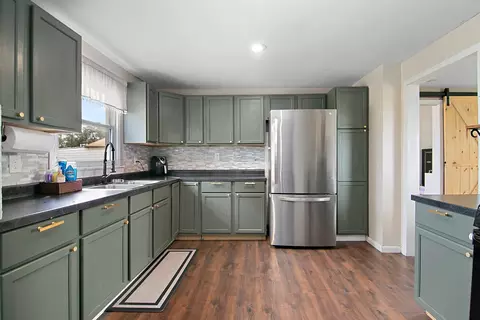 Kitchen - 1627 W 2000s Rd, Kankakee, IL 60901 photo 3 of 3