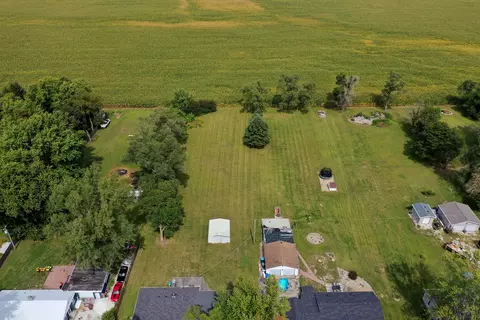 View/Area - 1627 W 2000s Rd, Kankakee, IL 60901 photo 3 of 7